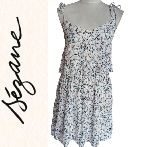 Sezane white Berry Mini Summer Dress Size 34 - Picture 2 of 14